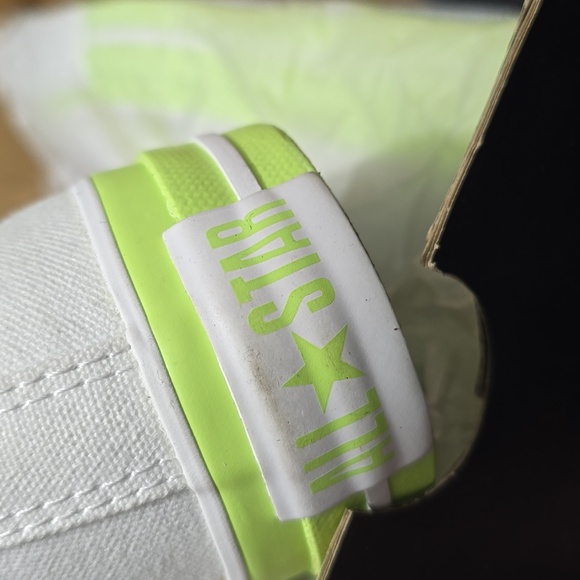 Converse Shoes - Picture 4 of 7